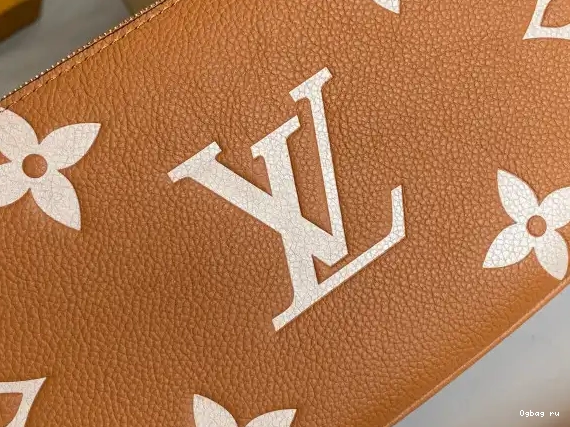 LOUIS MULTI POCHETTE VUITTON ACCESSOIRES 0507
